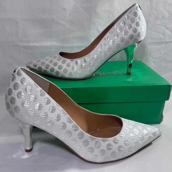 New J.Renee Women Kanan Silver Polka Dot Fabric Heels Pumps Dress Shoes Size 10M - Picture 2 of 14
